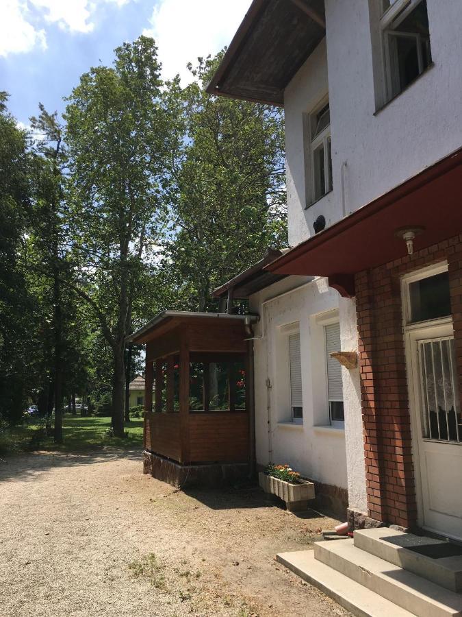 Honved N4. Apartman Balatonlelle Eksteriør bilde